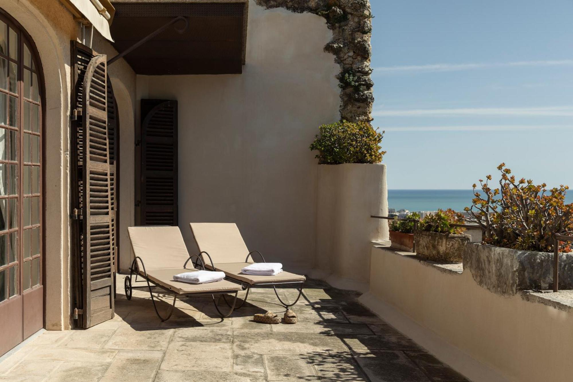 Château Le Cagnard Cagnes-sur-Mer Exterior foto